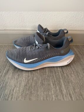 Nike ReactX Infinity Run 4 Low Cool Grey-Carolina Blue FJ1221-004 Mens Size 9.5
